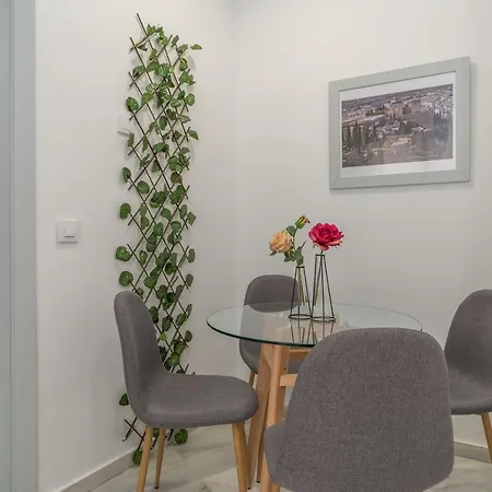Tuguest Carcel Baja Apartment *