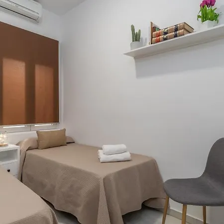 Tuguest Carcel Baja Apartment