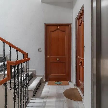 Apartment Tuguest Carcel Baja *